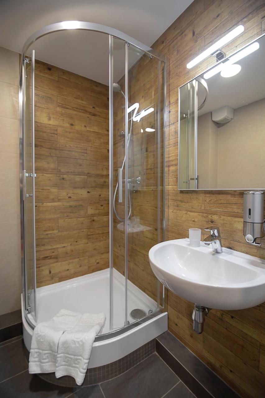 Favor Sport Hotel Kiev Dış mekan fotoğraf