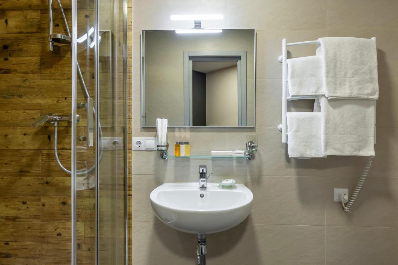 Favor Sport Hotel Kiev Dış mekan fotoğraf