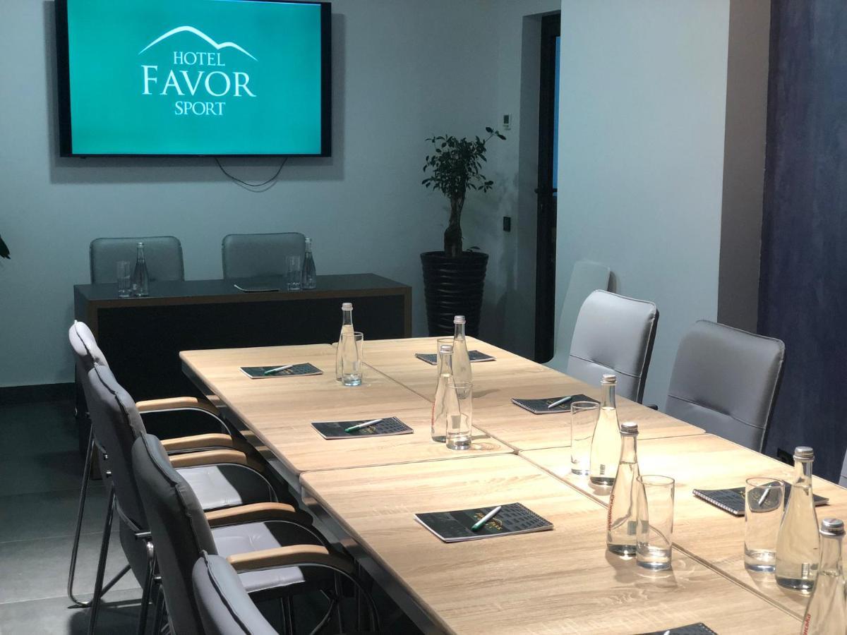Favor Sport Hotel Kiev Dış mekan fotoğraf